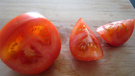 Rajčatový košíček