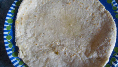 Tortilly alá pizza, Tortilla
