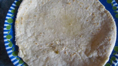 Tortilly alá pizza, Tortilla