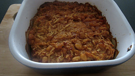 Zapečené fazole s párkem