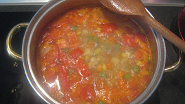 Zeleninová polévka se šunkou