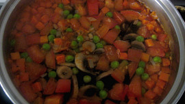 Zeleninová polévka se žampiony