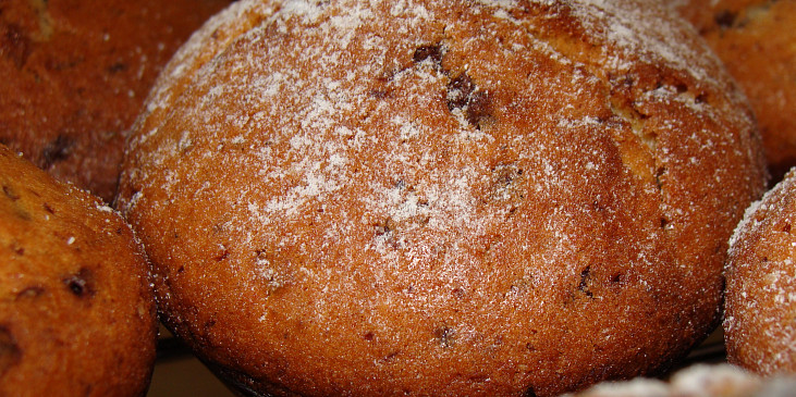 Čokoládové muffiny s burskými oříšky (S lískovými oříšky)