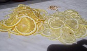 Džem z citrusů (nakrájet co nejslaběji)