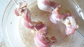 Grilované žížalky