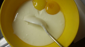 Jablkový koláč s marcipánem