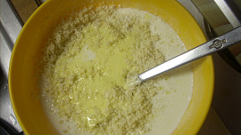 Jablkový koláč s marcipánem