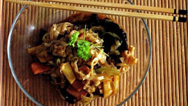 Kantonské nudle / wok