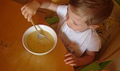 Kedlubnová nebo květáková mléčná polévka, 17 měsíční Terezce moc chutnala:-)děkujeme