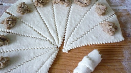 Kynuté rohlíky s ořechy