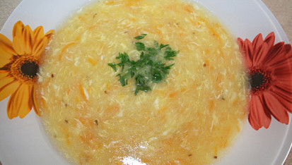 Mrkvová polévka s krupičkou - recept ze školky