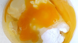 Opilý jablečný koláč