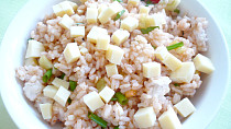 Rýžový salát se sýrem