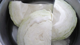 Sekaná ze zelí a rýžové nudle