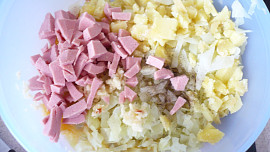 Sekaná ze zelí a rýžové nudle