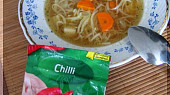 Slepičí polévka s chilli