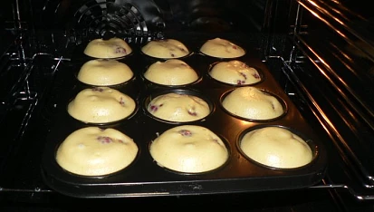 Vanilkové muffiny s malinami