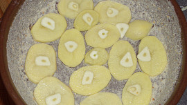 Zapečené brambory s nivou