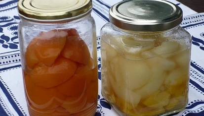 Želírované meruňky a jiné ovoce, Želírované  hrušky a meruňky