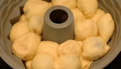 Bábovka z kynutých buchet