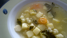 Bramborová polévka se zeleninou