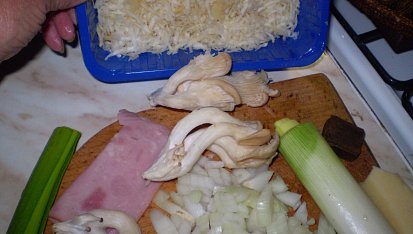 Celerovo-hlívová polévka, ingredience...