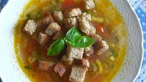 Červená česnečka
