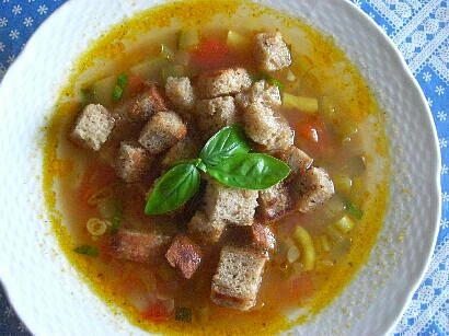 Červená česnečka