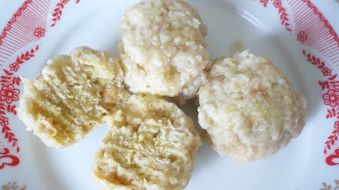 Chlupaté knedlíky s houskou