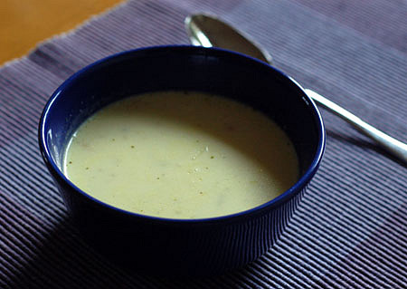 Cibulová polévka (neměla jsem petržel na dozdobení, tak jenom takhle :))
