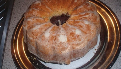 Cuketová kakaovoperníková- jablečnoskořicová bábovka, Po vytažení z trouby