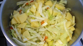 Francouzská zeleninová polévka