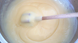 Krémeš z medových plátů