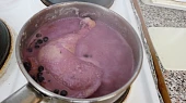 Kuřecí stehýnko v hermelínovém opojení podle dcerunky, dusím