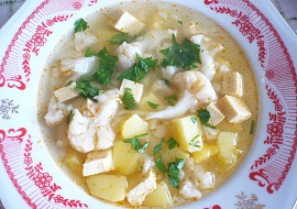 Květáková polévka s tofu