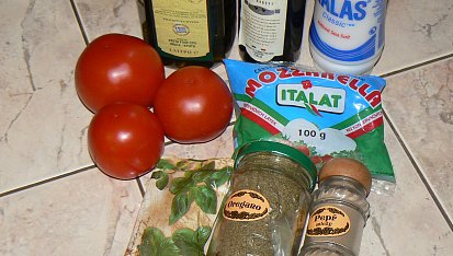 Mozzarella s rajčaty