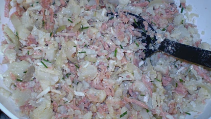 Můj zapékaný květák ve hřbetu, smíchané ingredience...