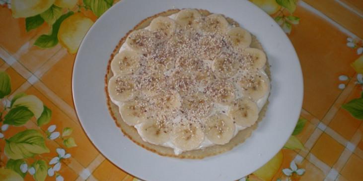 Palačinkový dort s banánem