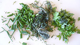 Palačinkový dort s rajčaty