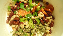 Pestrý fazolový salát