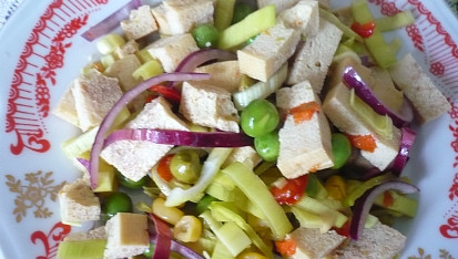 Pórkový salát s tofu
