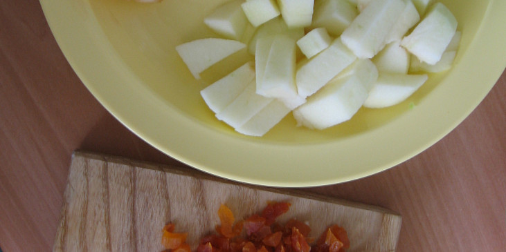 Pro nejmenší - Přesnídávka-jablečné,meruňkové a hruškové pyré