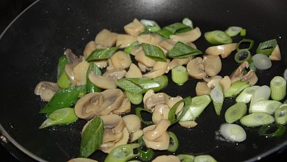 Rychlé rýžové jídlo, ... restování...
