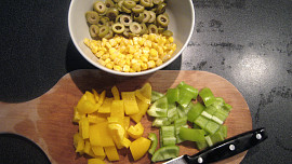 Těstovinový salát s tuňákem