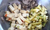 Tofu s fazolkami a žampiony