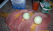 Vepřové na paprice se zakysanou smetanou