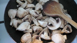 Zapečený květák se žampionama