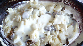 Zapečený květák se žampionama