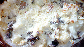 Zapečený květák se žampionama