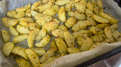 Bylinkové brambory, po upečení 